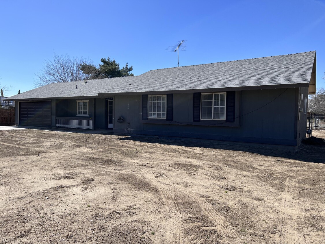 Primary Photo - 39355 St E