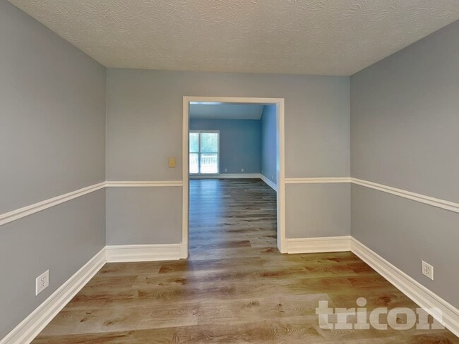 Building Photo - 411 Stewart Dr