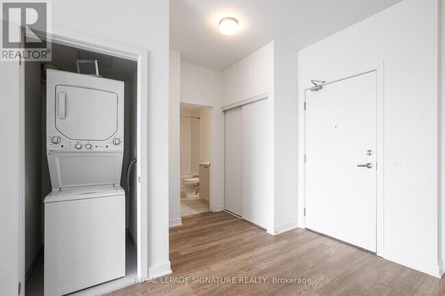 Building Photo - 51 Clarington Blvd