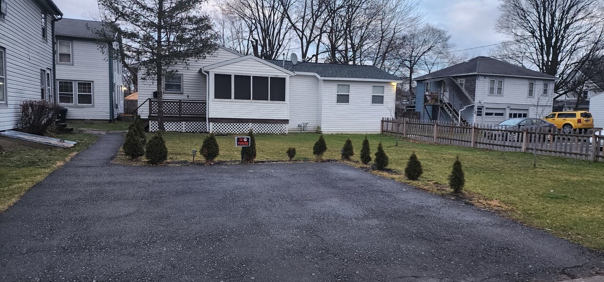 7 S Duane Ave, Endicott, NY 13760 House for Rent in Endicott, NY