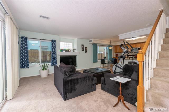 Foto principal - 4081 Odessa St