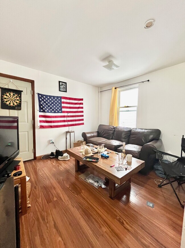 Building Photo - 45 Litchfield St