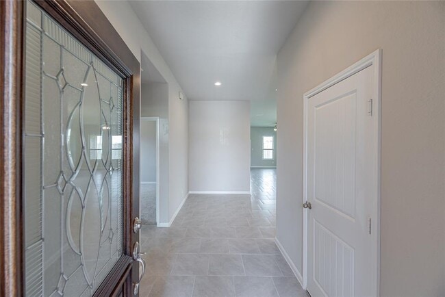 Building Photo - 28727 Possession Island Ln
