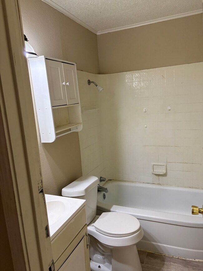 Foto del edificio - 1920 Windsor Ave