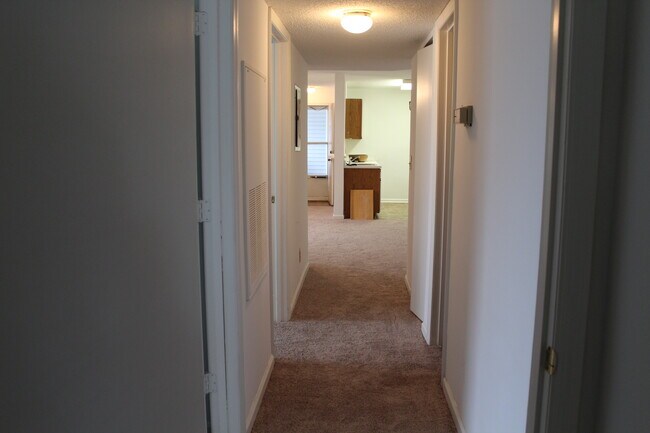 Foto del edificio - 2225 Huntingdon Dr