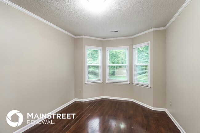 Building Photo - 9006 Hunters Pointe Dr
