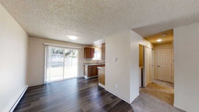 Foto del edificio - 17508-17510 8TH AVE E