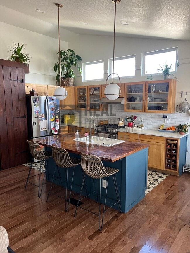 Building Photo - 2262 Muir Ln