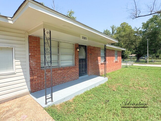 Foto del edificio - 3329 Harvester Ln