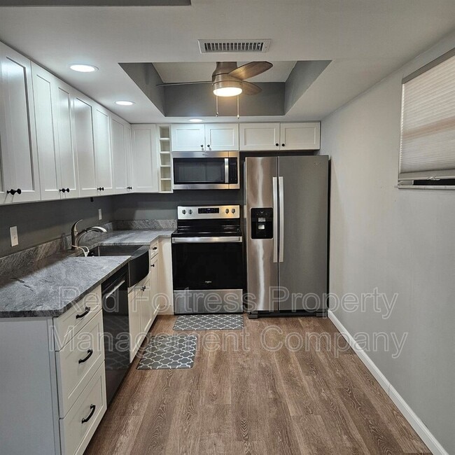 Foto del edificio - 12501 McGregor Blvd