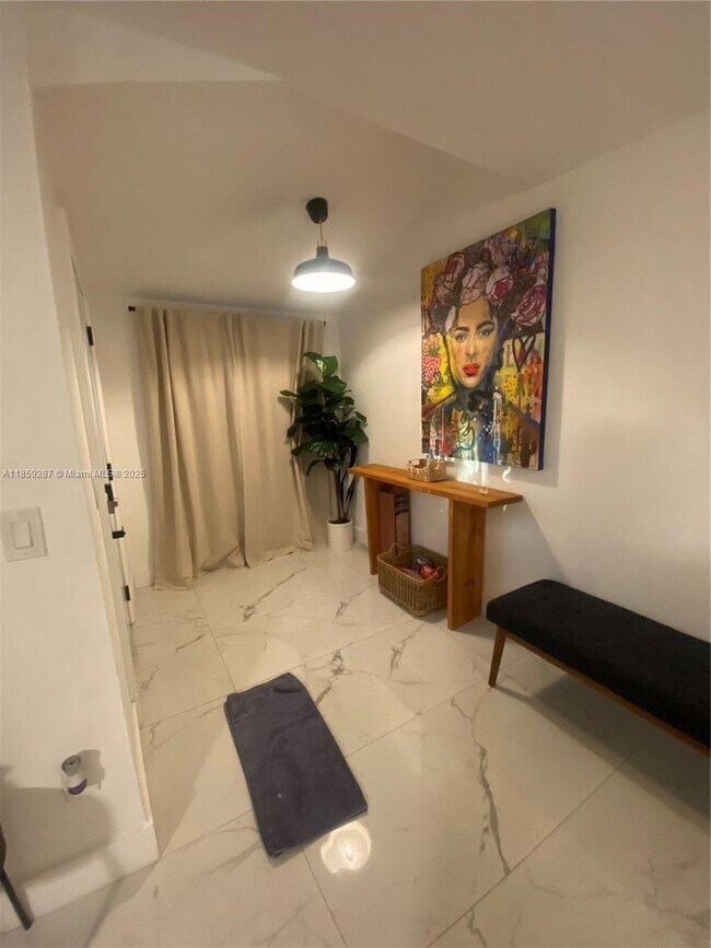 Foto del edificio - 1020 NW 55th St