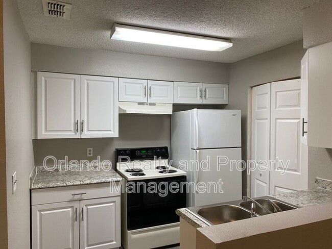 Foto del edificio - 1051 S Hiawassee Rd