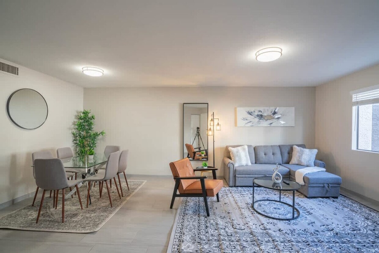 Foto principal - 8550 E McDowell Rd
