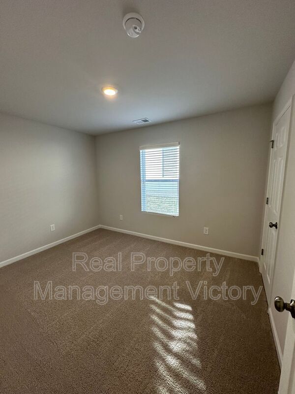 Building Photo - 154 Andrew Ln