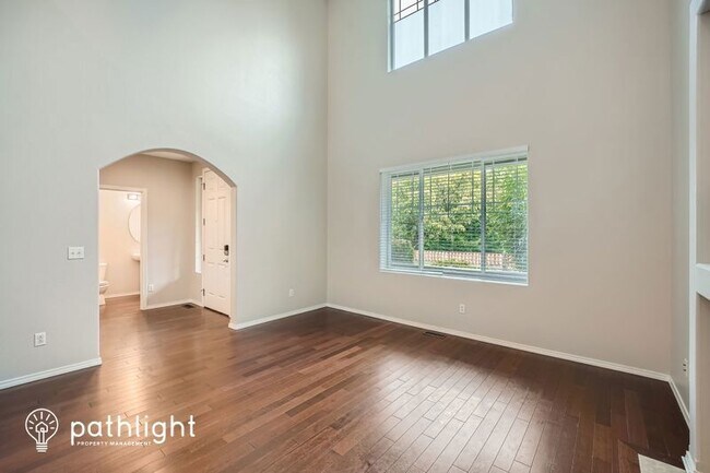 Foto del edificio - 5512 Summerwalk St SE