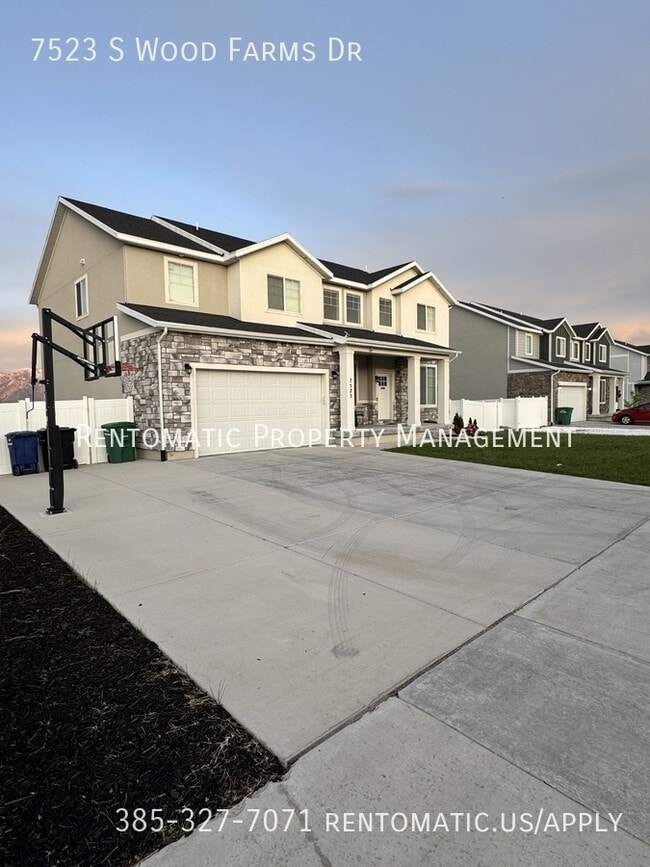 Building Photo - 7523 Wood Farms Dr