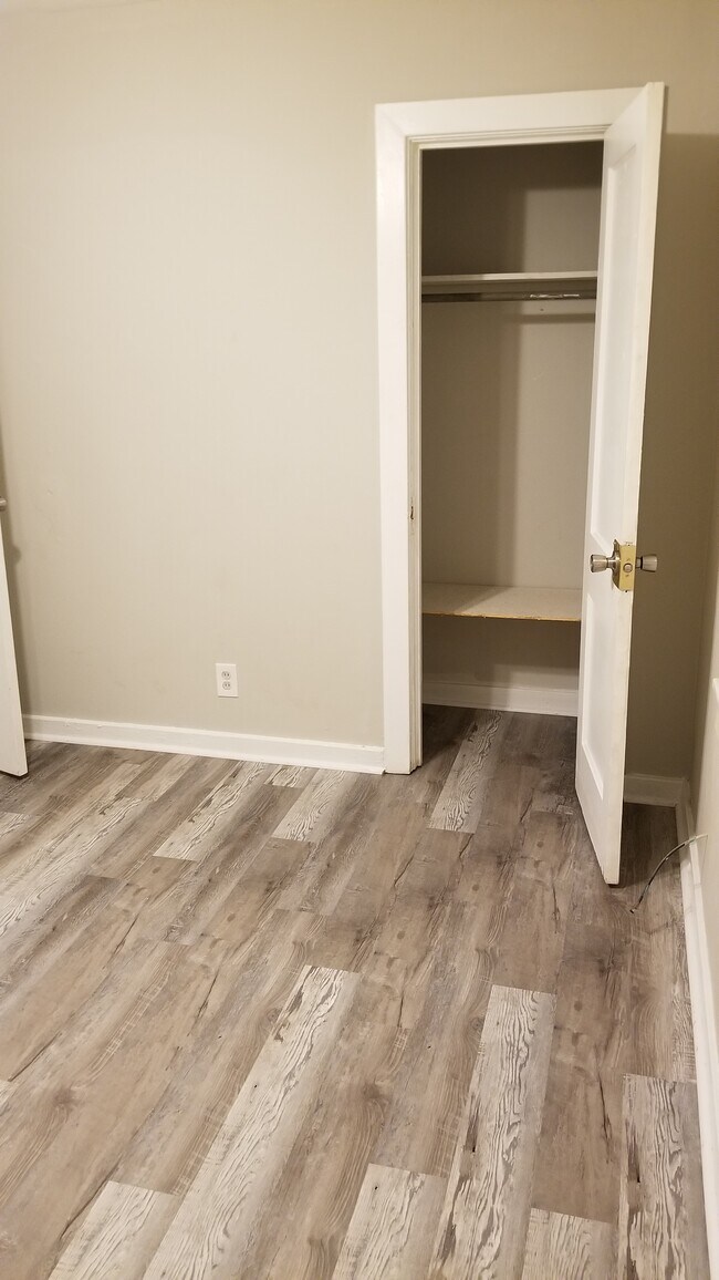 Foto del edificio - 620 W Shawnee Dr