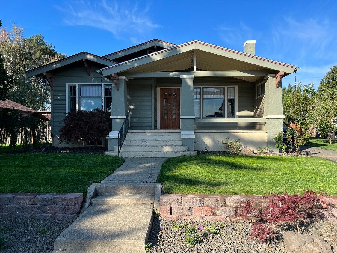 612 S 25th Ave, Yakima, WA 98902 House Rental in Yakima, WA