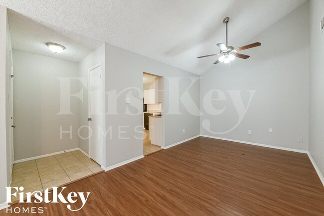 Building Photo - 13630 Alon Ln