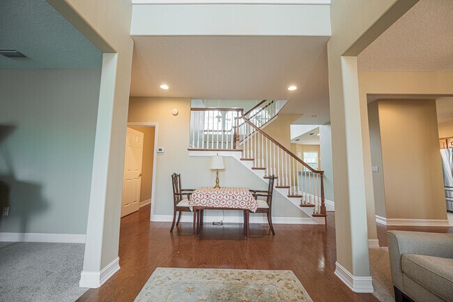 Building Photo - 500 Hidden Hollow Dr