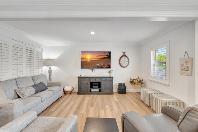 Foto del edificio - 7334 Overlook Dr
