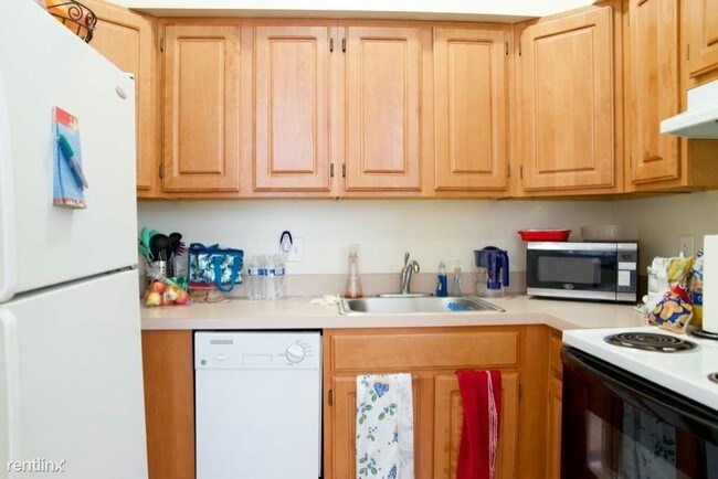 Building Photo - 2 br, 1 bath  - Parmelee Court Homes