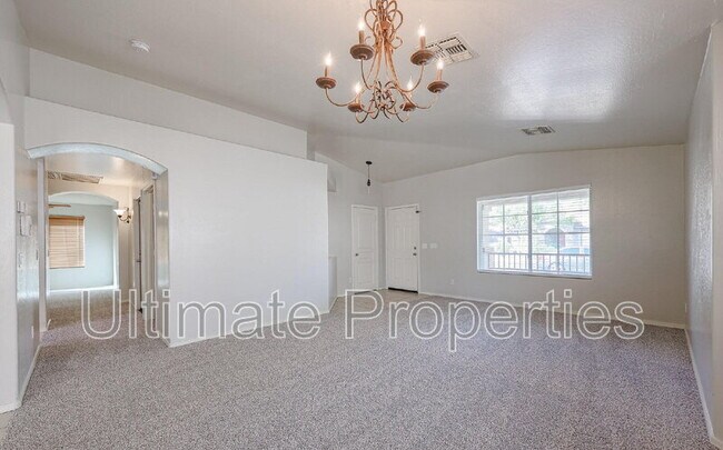 Foto del edificio - 11698 N 153rd Ave
