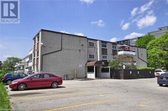 Building Photo - 71 Vanier Dr