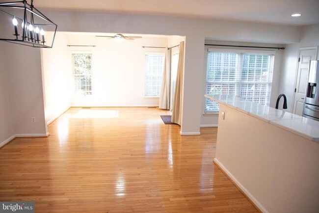 Building Photo - 3347 Wilton Crest Ct