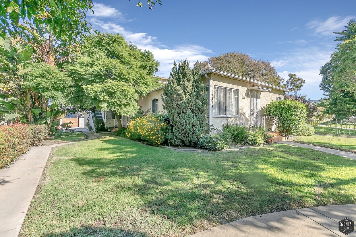 2123 1/2 Stewart St, Santa Monica, CA 90404 Room for Rent in Santa