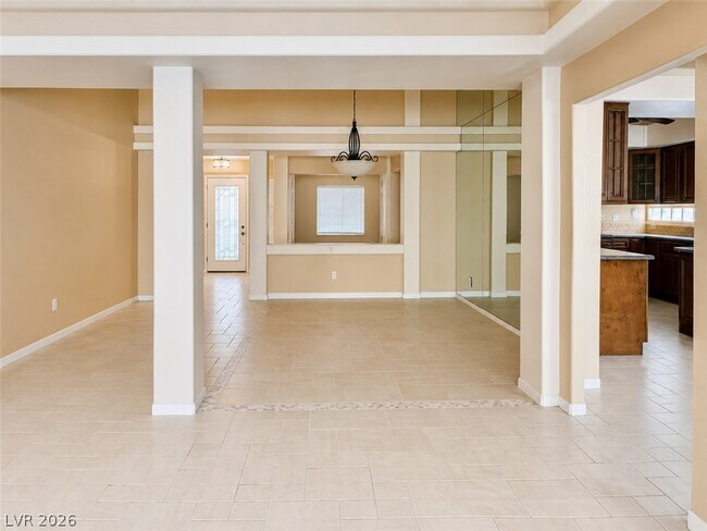 Foto del edificio - 7421 Enchanted Hills Ct