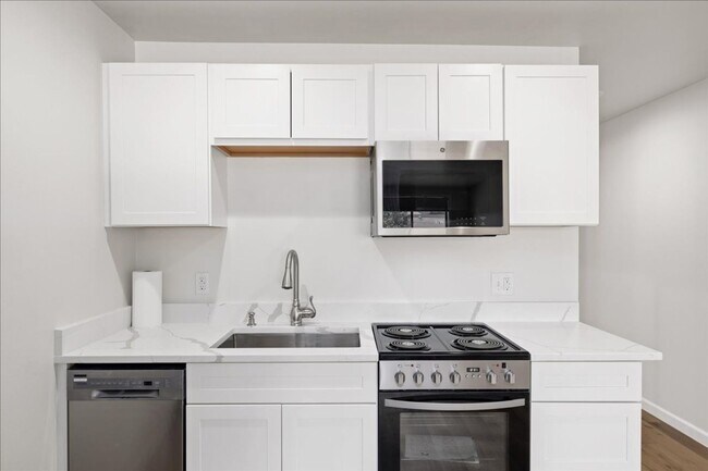 Foto del edificio - Long Term Rental- Cedar Lodge 218