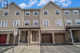 Building Photo - 444 Sadar Private