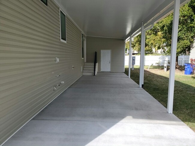 Building Photo - 6703 NW 30th St