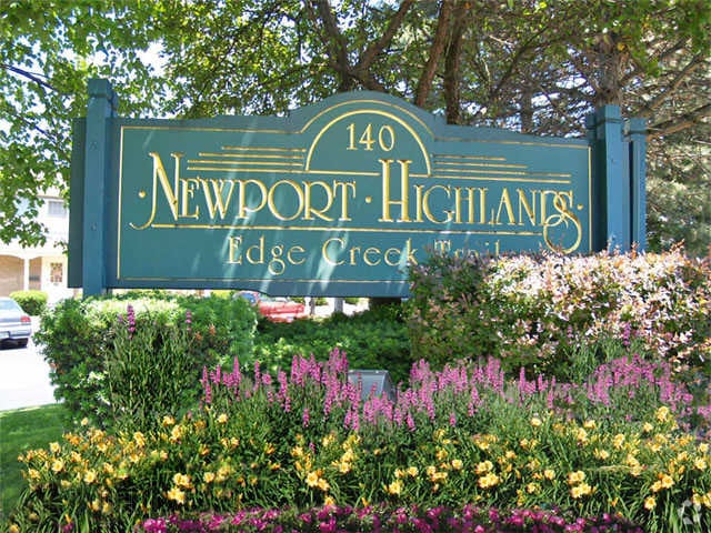 Entrada - Newport Highlands