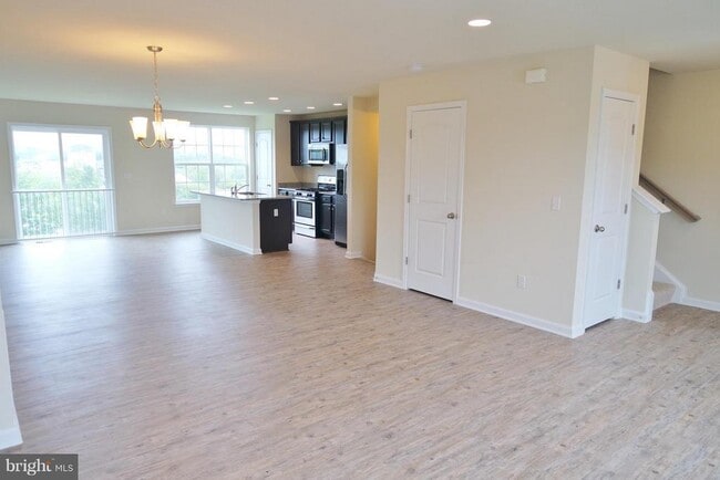 Building Photo - 48 Niblick Square