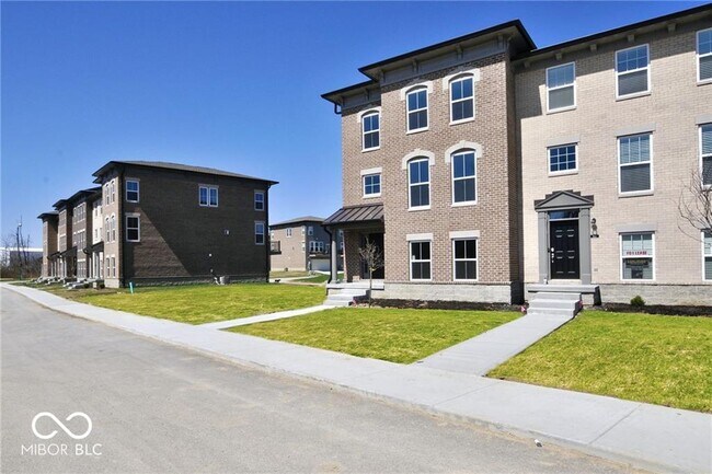 Foto del edificio - 916 Yorkshire Ln