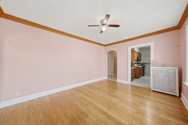Foto del edificio - 6316 N Artesian Ave