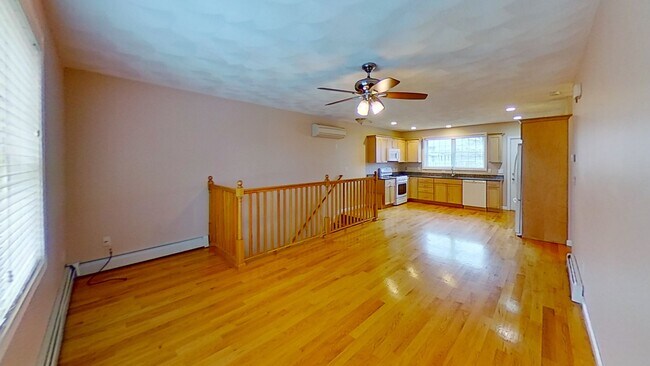 Building Photo - 31 Sachem St