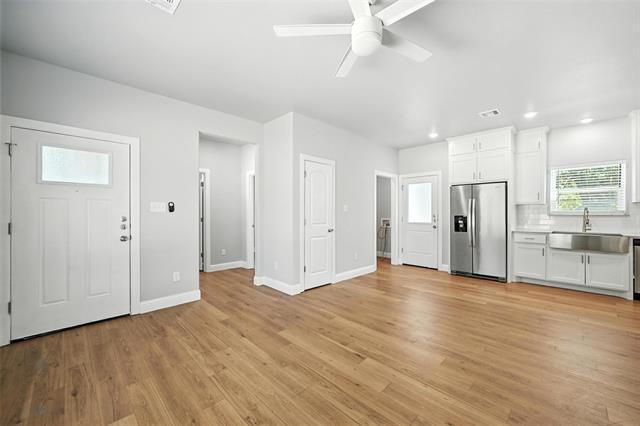 Building Photo - 986 S 6th Ave