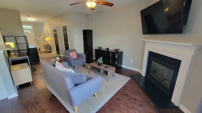 Photo - 2 Bed, 2 Bath Townhome in Mauldin is Available
