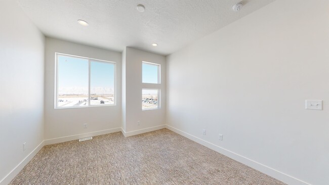 Building Photo - 1774 N 510 W
