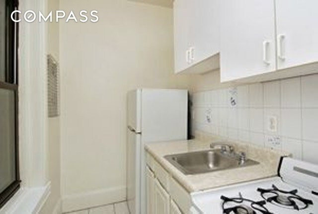 Foto del edificio - 212 W 14th St