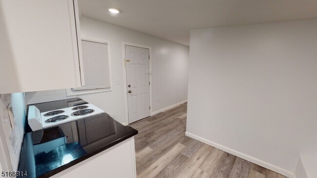 Building Photo - 148 NJ-181
