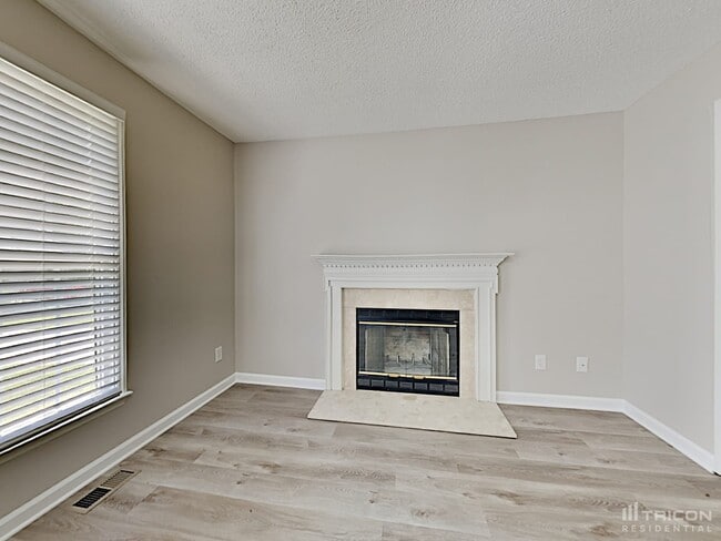 Building Photo - 5005 Baffin Ct