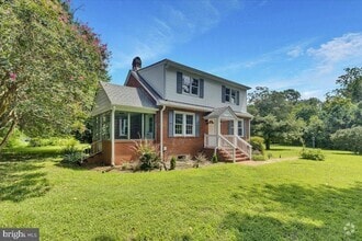 Building Photo - 5024 Water View Rd