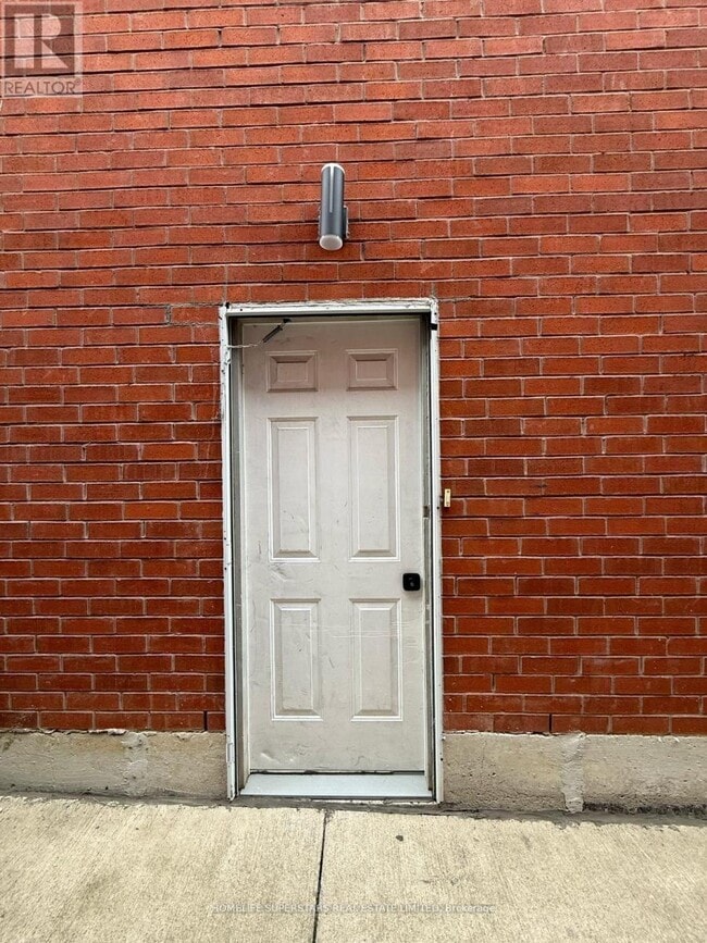 Building Photo - 5207 Brookwood Ct