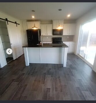 Foto del edificio - 4183 Boundary St