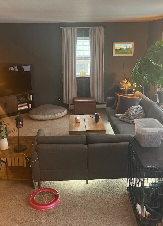 Building Photo - Bluemound Townhomes Unit 12109
