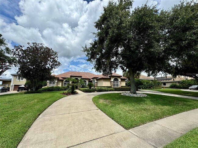 Building Photo - 1802 Lake Roberts Ct